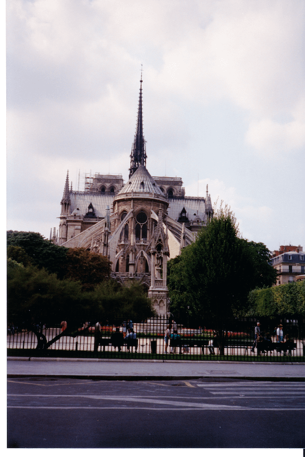Notre_Dame_2 Photo of the back of Notre Dame in Paris